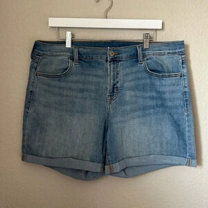 OLD NAVY stretch rolled medium wash jean shorts